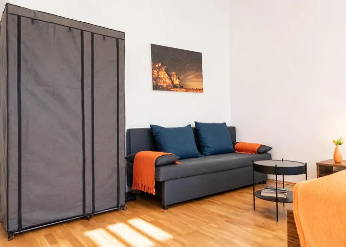 Апартаменти Cozy 2br Next To Vibrant Center Відень