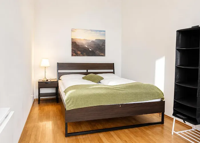 Апартаменти Cozy 2br Next To Vibrant Center Відень