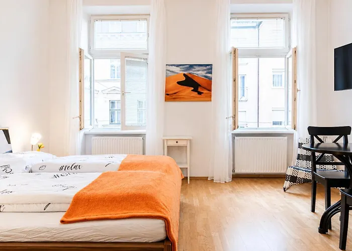 Cozy 2br Next To Vibrant Center
