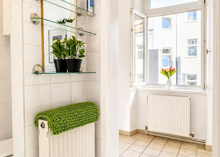 Cozy 2br Next To Vibrant Center *